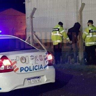 Detuvieron a sujeto por daños reiterados contra la camioneta de un operario de la planta BGH