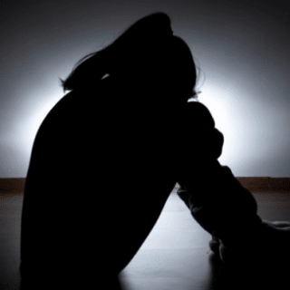 PTA. ARENAS: Libertad vigilada intensiva para padre que abusó sexualmente de su hija