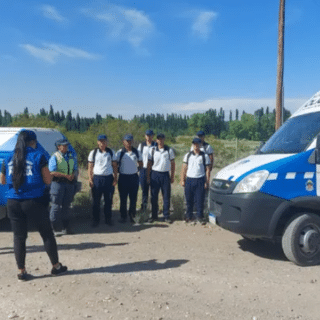 NEUQUÉN: Con perros, drones y buzos buscan a Rosana Artigas en China Muerta