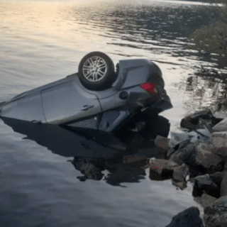 NEUQUÉN: Se precipitó por el barranco y cayó al lago Lácar: el conductor murió