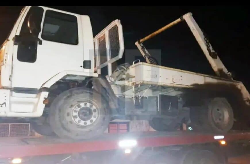 Un camión provocó un accidente en Cdro. Rivadavia dejando a gran parte de la Patagonia sin internet