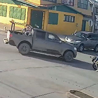 PTA. ARENAS: Con lesiones graves resultó motociclista tras colisión en el Barrio 18