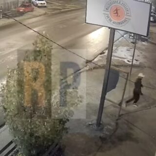 Dos sujetos detenidos rompiendo cartelería y abriendo autos de madrugada por la Perón