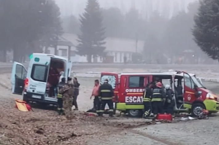 NEUQUÉN: Bomberos volcaron en una ruta patagónica por hielo en la calzada: seis personas resultaron heridas