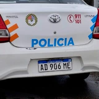 Menores detenidos por robo de elementos de un vehículo