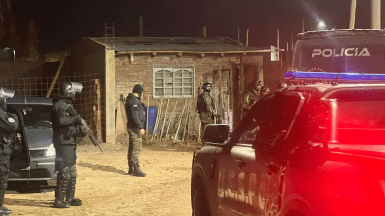 NEUQUÉN: Sigue la búsqueda del pistolero prófugo de Gran Neuquén y el baleado que perdió el ojo está grave