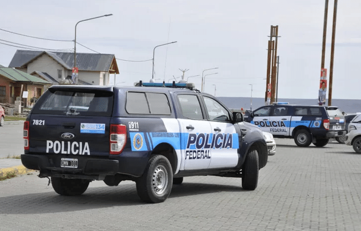 RÍO GALLEGOS: Absolvieron a seis policías federales acusados de falsificar viáticos por una cifra millonaria