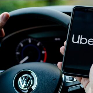 Un chofer de Uber denunció agresión por parte de pasajeros en la madrugada de Río Grande