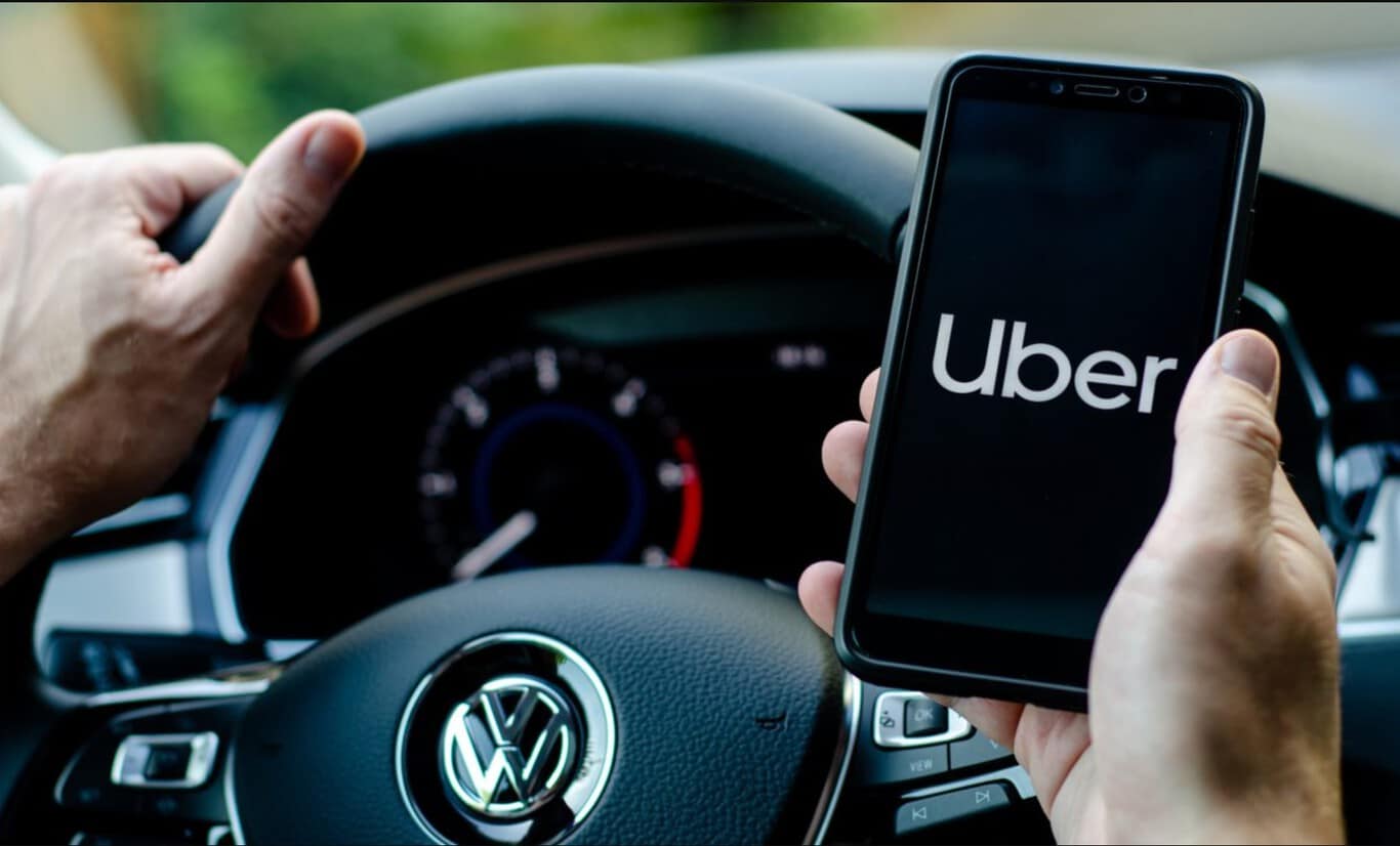 Un chofer de Uber denunció agresión por parte de pasajeros en la madrugada de Río Grande