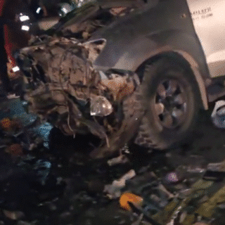 NEUQUÉN: Brutal choque entre una camioneta y un camión cerca de Rincón de los Sauces dejó dos heridos