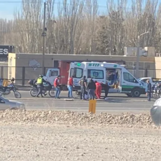 NEUQUÉN: Violento accidente en Ruta 7: un peatón en grave estado