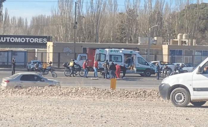NEUQUÉN: Violento accidente en Ruta 7: un peatón en grave estado