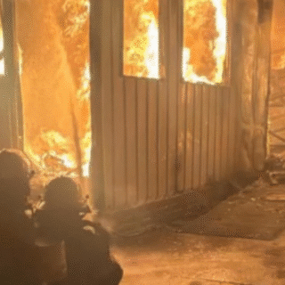 CALETA OLIVIA: Se incendió un depósito comercial, cuál fue el origen del fuego