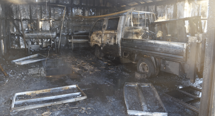 PTA. ARENAS: Colectiveros apuntan a intencionalidad en incendio de taller mecánico de sindicato Esfuerzo y Unidad