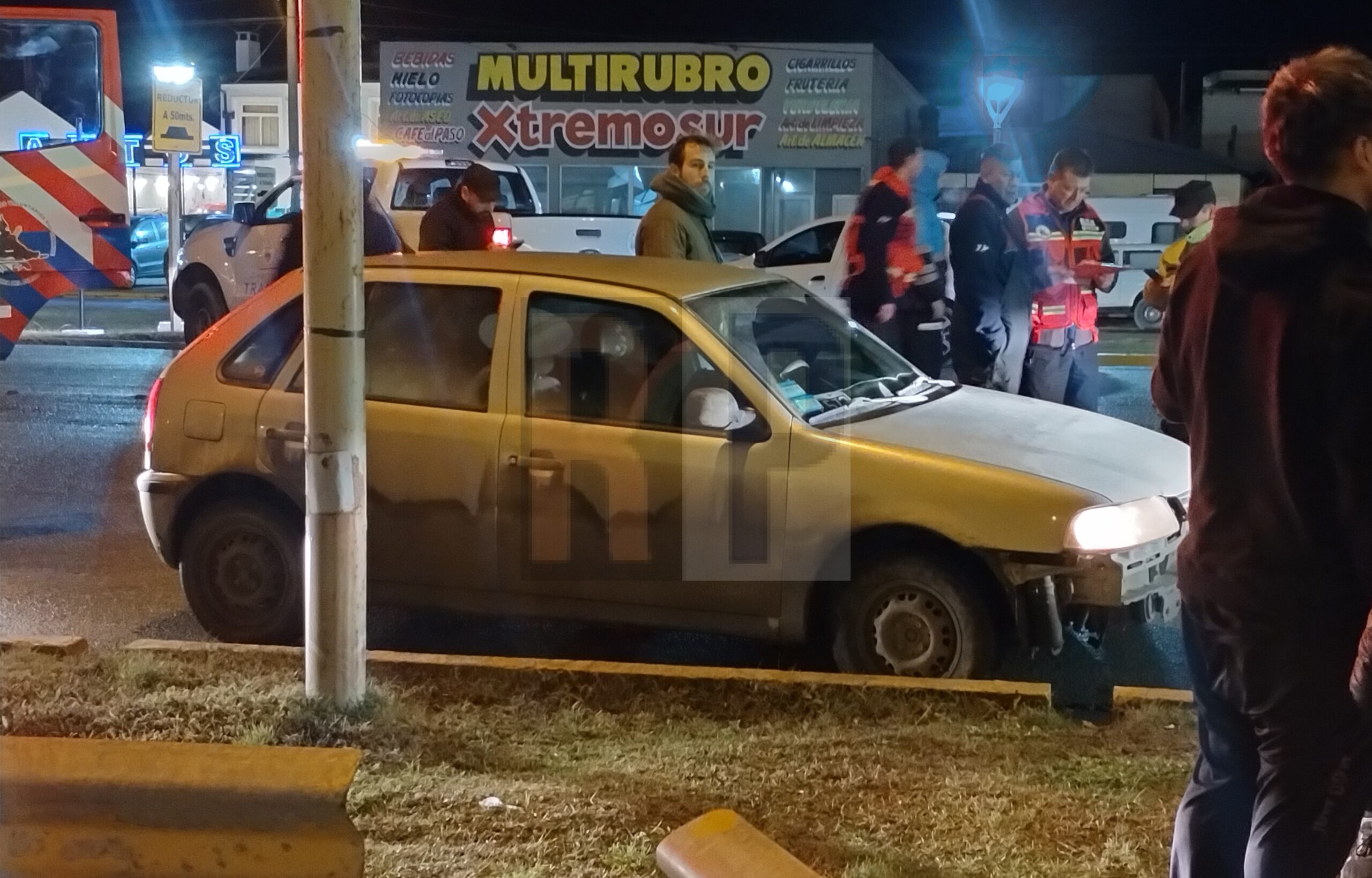 Un menor en bicicleta fue embestido por un vehículo a metros del puente peatonal