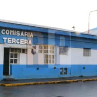 Detienen a dos hombres por hurto en una estación de servicio