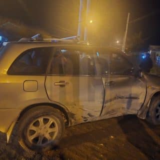 Accidente de tránsito con dos vehículos involucrados y menores lesionados
