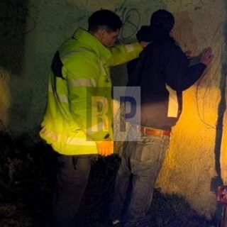 Mujer recibió un alerta de su tarjeta de crédito y descubrió que le había robado un reincidente que volvió a ser detenido