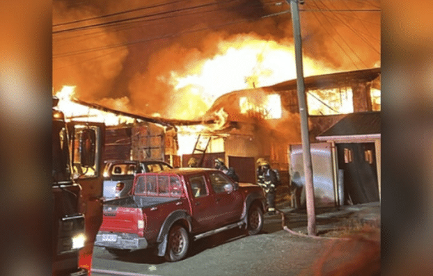 PORVENIR: Dos adultos fallecidos en trágico incendio