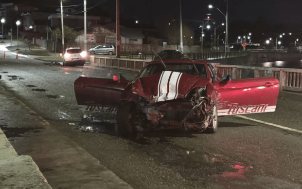 PTA. ARENAS: Violento choque deja un lesionado en riesgo vital y daños de consideración