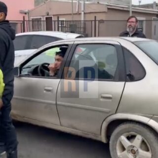 Conductor en completo estado de ebriedad chocó a un auto sobre la Perón y se negó a realizar la alcoholemia