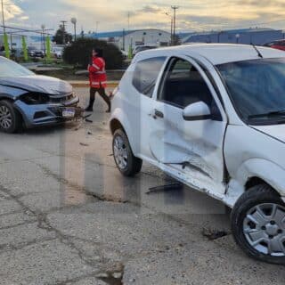 Un conductor trasladado al hospital producto de un accidente