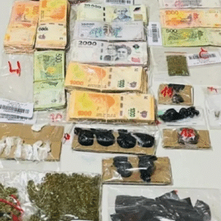 NEUQUÉN: Repartía drogas a bordo de un auto de alta gama por las calles de Cutral Co