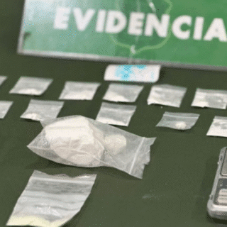 PTA. ARENAS: OS7 detiene a tres personas por tráfico de drogas en modalidad “delivery”