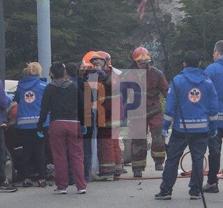 Murió conductor tras estrellarse contra un colectivo en estado de abandono sobre calle Alem