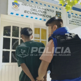 NEUQUÉN: Abrió un auto con inhibidor, robó un bolso y con la documentación que contenía cometió una millonaria estafa