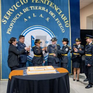 Egresaron nuevos penitenciarios y el lunes se suma un centenar de efectivos policiales