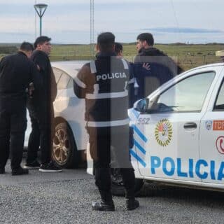 Choque, persecución y cinco demorados tras violenta pelea y daños