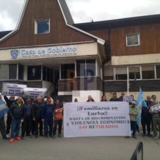 Policías retirados territoriales vuelven a la Legislatura a reclamar por sus haberes