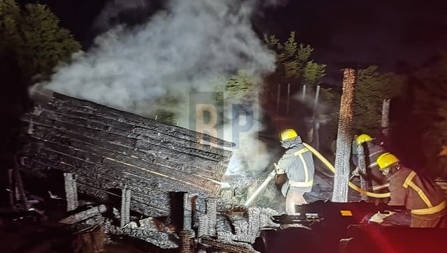 Una vivienda ardió completamente en la zona de La Rinconada y presumen problema con paneles solares