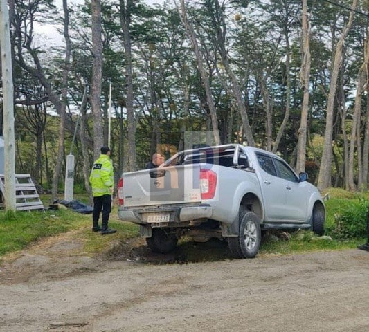 Conductor alcoholizado despistó al mando de una camioneta en el barrio Dos Banderas de Ushuaia