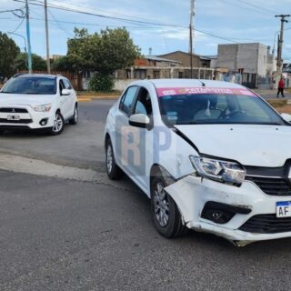 Una choferesa de remis golpeada tras choque en la rotonda de ATE
