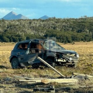 Dos mujeres se encuentran internadas en delicado estado tras violento vuelco en la complementaria camino a lago Yehuin