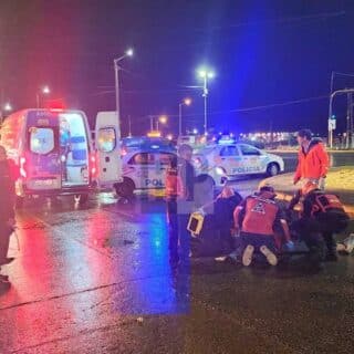 Otra vez un atropellado sobre Almafuerte y Malvinas a metros del puente peatonal