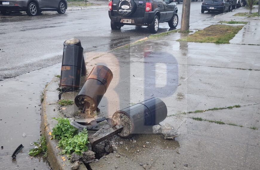 Complicada mañana en el tránsito en Río Grande con intensas lluvias y semáforos fuera de funcionamiento