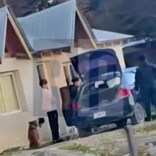Allanaron a la hija de un concejal de Tolhuin y la detuvieron por agredir a los policías