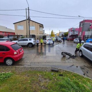 Cuatro vehículos protagonizaron un accidente de tránsito en Chacra 2