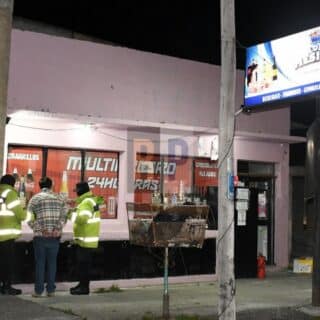 Detuvieron a un ladrón en el interior de un multirrubro en la madrugada