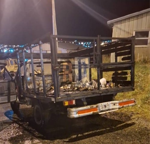Prendieron fuego sobre un camión en la madrugada