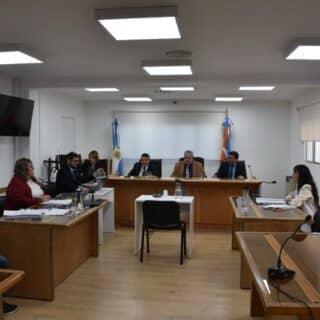 Comenzó juicio a un hombre de Tolhuin acusado de abusos sexuales a su hijastra durante 8 años