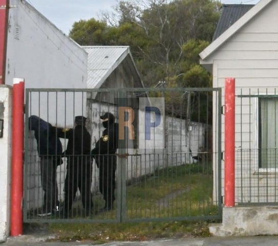Un sujeto fue detenido por reiteados ataques y acosos a la casa de una anciana