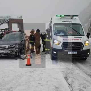 Accidente y una mujer herida en el mirador del paso Garibaldi sobre ruta 3