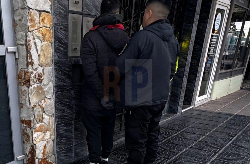 Sujeto reincidente quedó detenido por sustraer una botella de alcohol