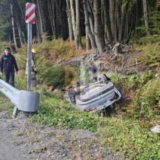 Violento vuelco en ruta 3 a la altura de laguna Turquesa