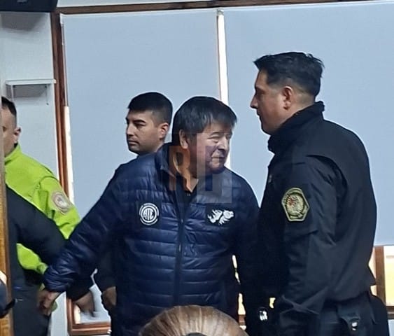 ULTIMO MOMENTO – Condenaron a 5 años de prisión y detuvieron al secretario general de ATE Carlos Córdoba por estadas reiteradas