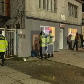 Tres sujetos detenidos realizando compras con una tarjeta de crédito robada en comercios de Río Grande
